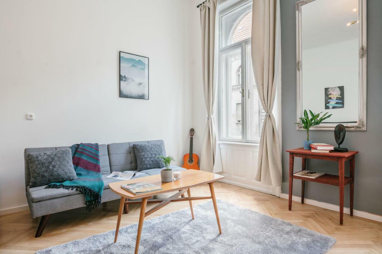 City Park Rest Apartment With Air Condition Budapest Exterior photo